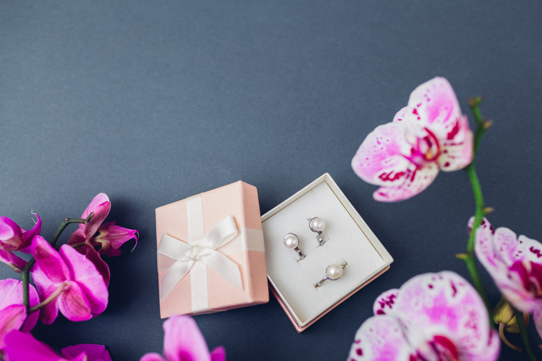 Jewellery as a Gift: How to Get It Right Every Time
